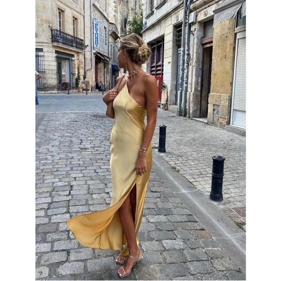 Commense Dresses & Skirts - Commense Maxi Dress